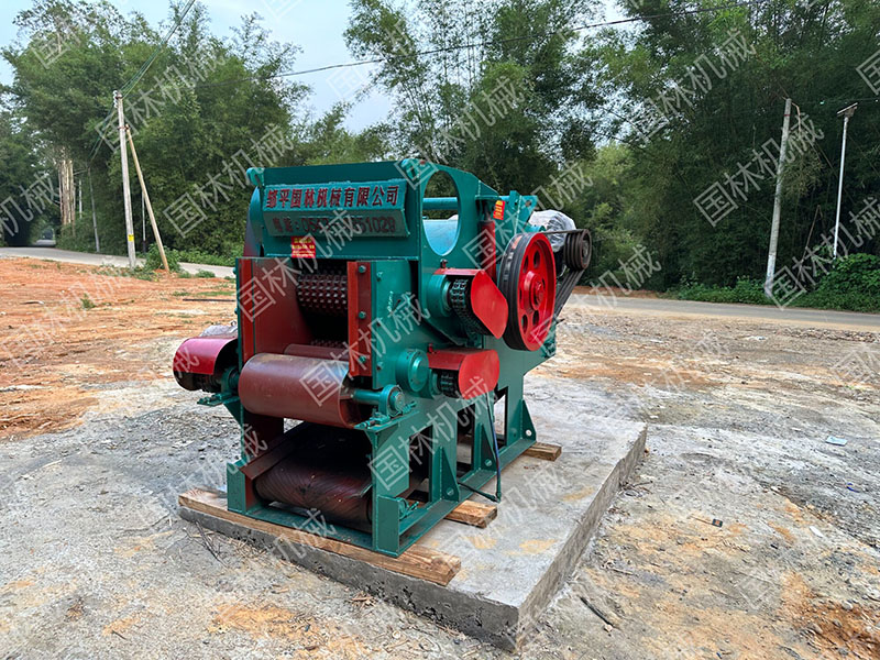 216竹片機(jī)木片機(jī)